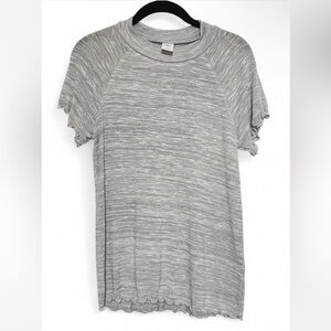 Melrose and Market Heathered Gray Short Sleeve Top